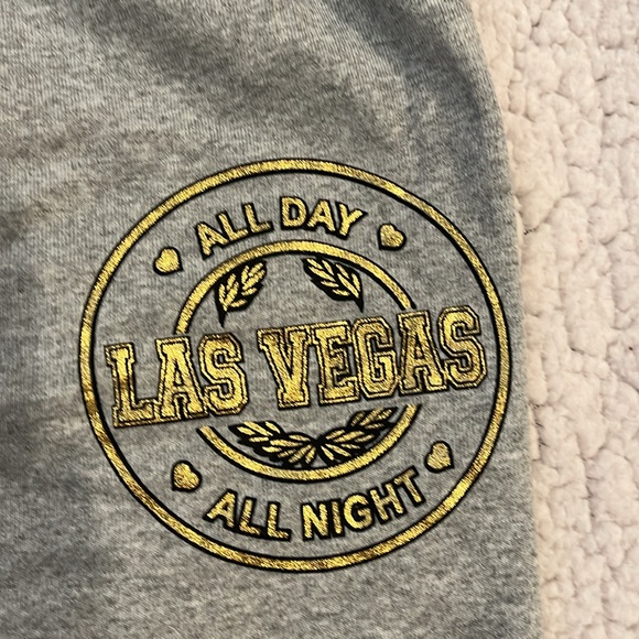 Las Vegas pajamas - Picture 3 of 5